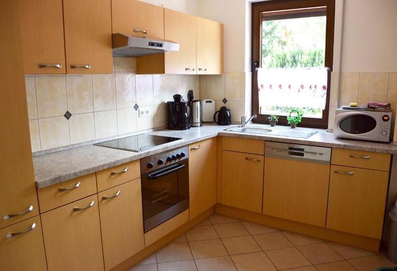 דירת חדר עם טרסה, Am Waldrand Spreewald