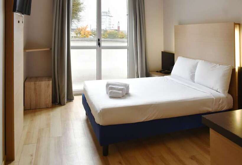 Номер Superior, B&B HOTEL Milano Cologno Studios