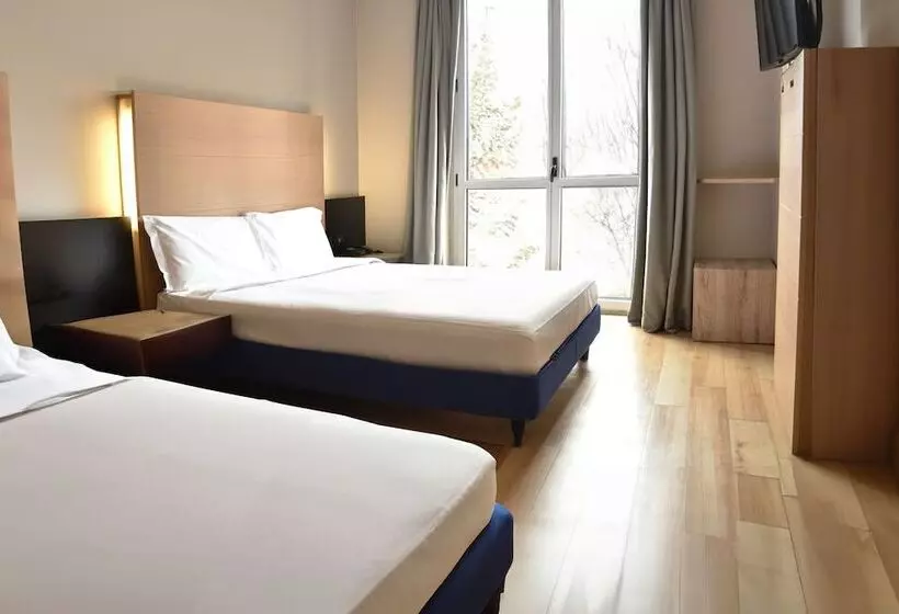 اتاق استاندارد سه نفره, B&B Hotel Milano Cologno Studios