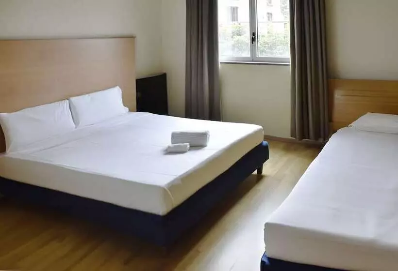 اتاق استاندارد سه نفره, B&B Hotel Milano Cologno Studios