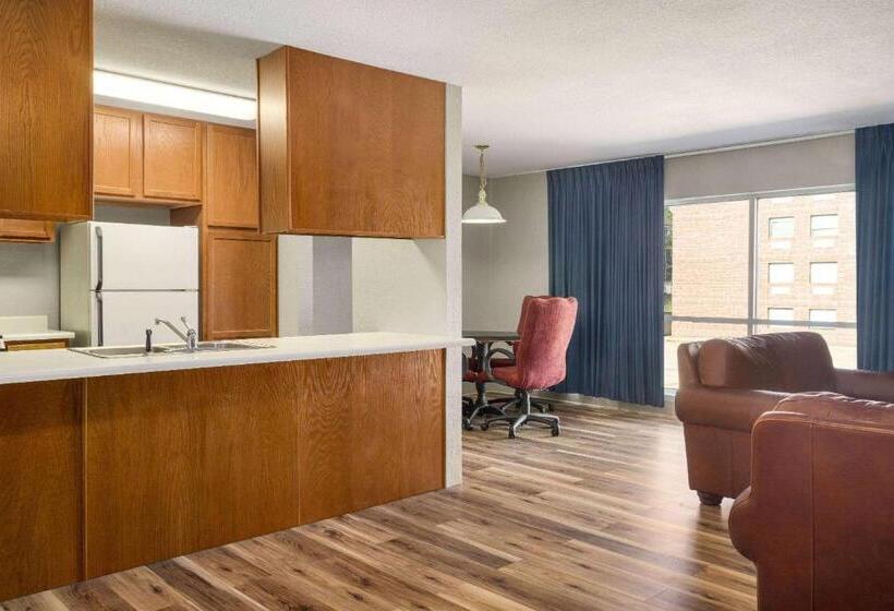 جناح سرير كينج, Americinn By Wyndham Branson & Conference Center