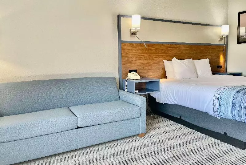 اتاق استاندارد با تخت بزرگ, Americinn By Wyndham Branson & Conference Center