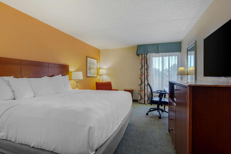 장애인을 위한 킹사이즈 침대 스탠다드 룸, Best Western Plus Wilmington/wrightsville Beach