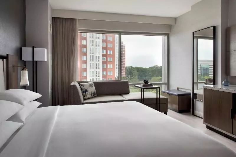 キングサイズベッドのスタンダードルーム, Bethesda North Marriott Hotel & Conference Center