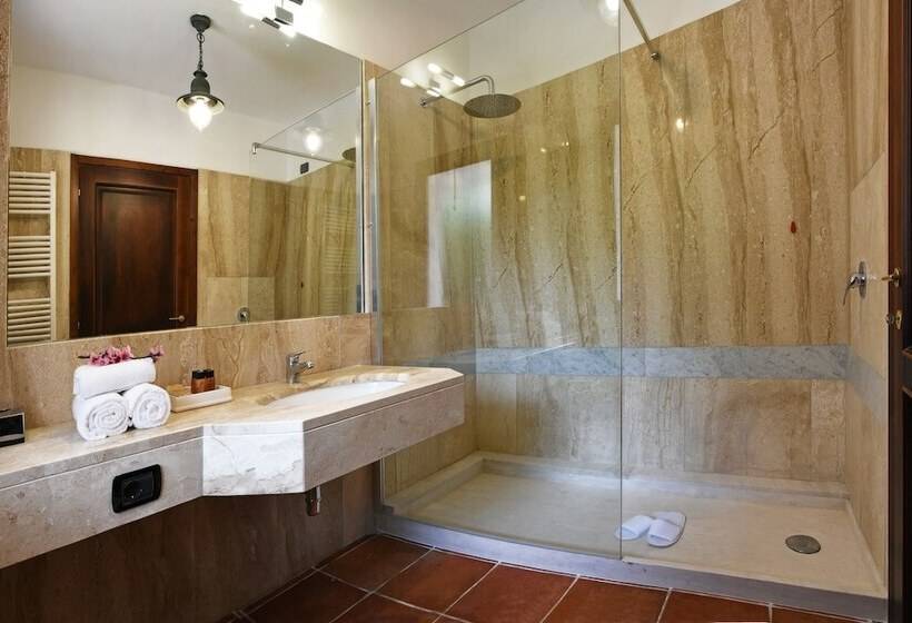 Quarto Triplo Superior, Costa Dei Fiori