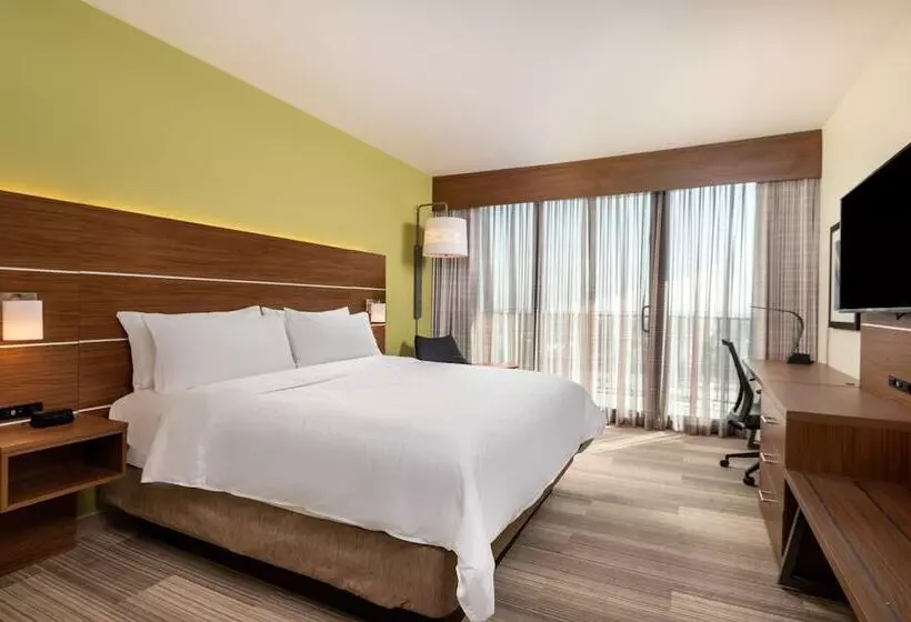 سوییت, Holiday Inn Express & Suites Santa Ana   Orange County, An Ihg