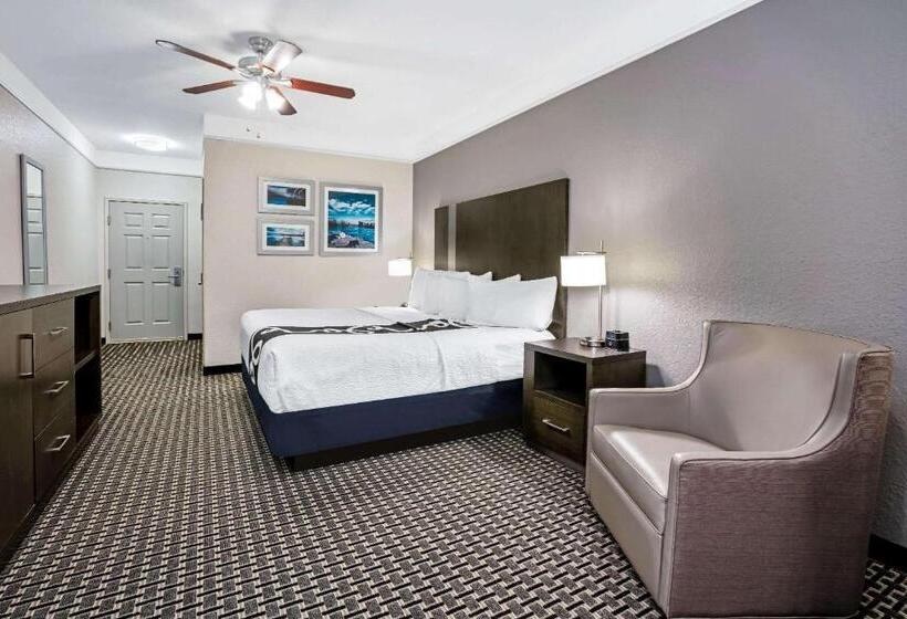 Номер Стандарт Кровать Кинг Адаптированный для Инвалидов, La Quinta By Wyndham Conroe