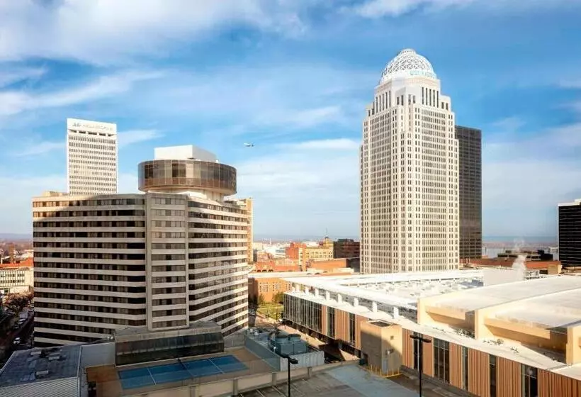 اتاق استاندارد با تخت بزرگ, Louisville Marriott Downtown