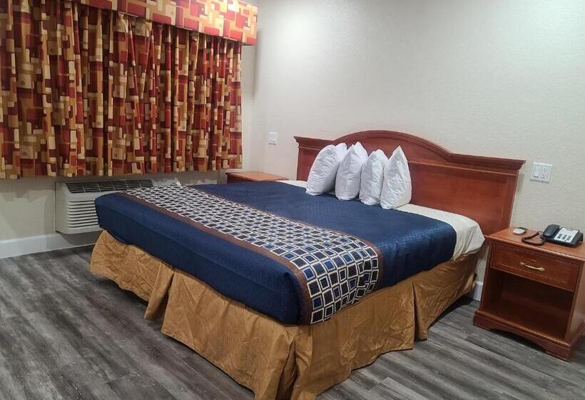 Стандартный Номер Кровать Кинг, Majestic Inn & Suites