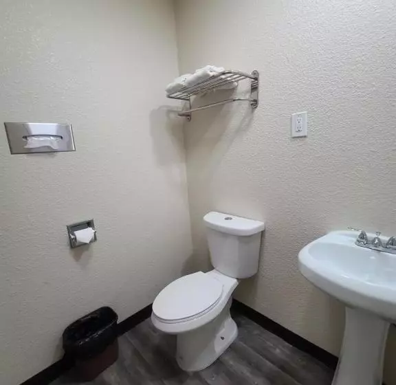 اتاق استاندارد, Majestic Inn & Suites