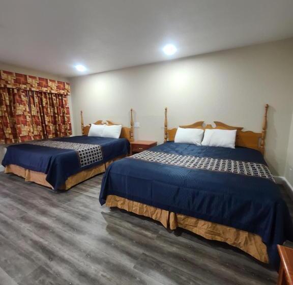 Номер Стандарт, Majestic Inn & Suites