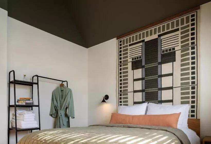 デラックスの4人部屋, Marina Riviera