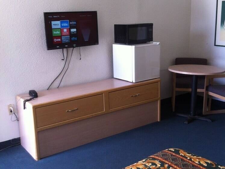 غرفة قياسية, National 9 Inn Sand Canyon