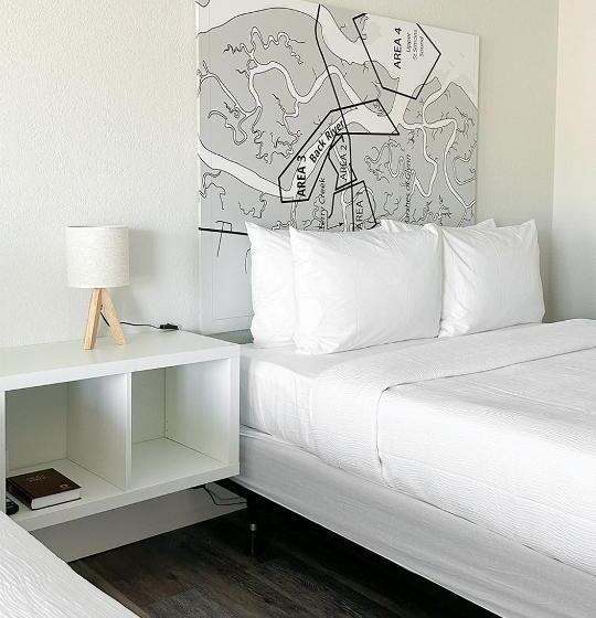 标准间, Oneway Brunswick