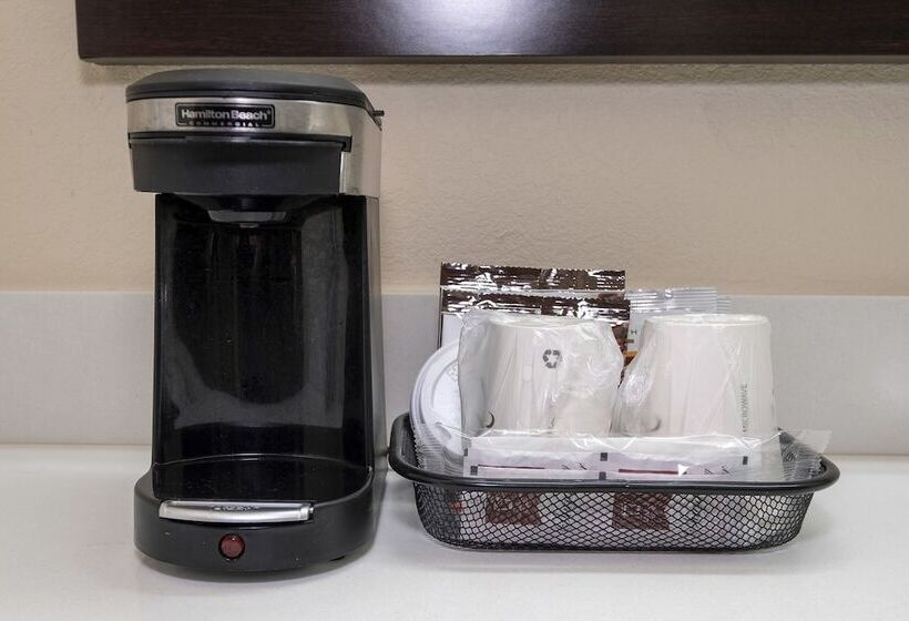 高级大房间, Red Roof Inn Hartselle