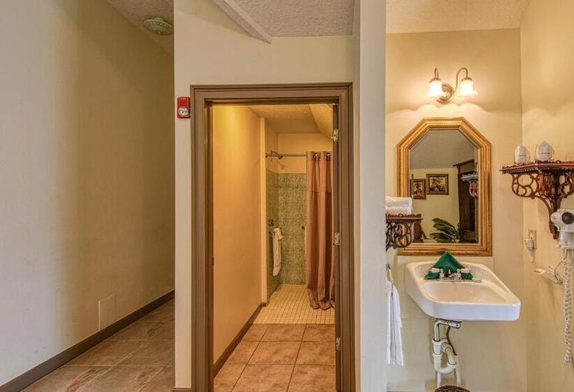 غرفة قياسية سرير كينج, St George Inn  Saint Augustine