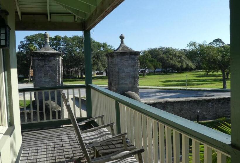 غرفة سوبيريور سرير كينج, St George Inn  Saint Augustine