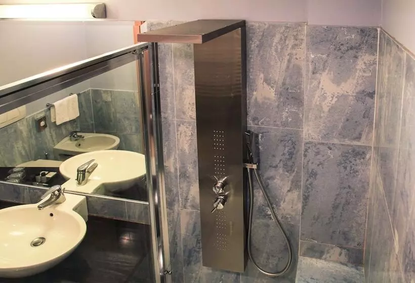 اتاق استاندارد, B&B Hotel Milano Cologno Studios