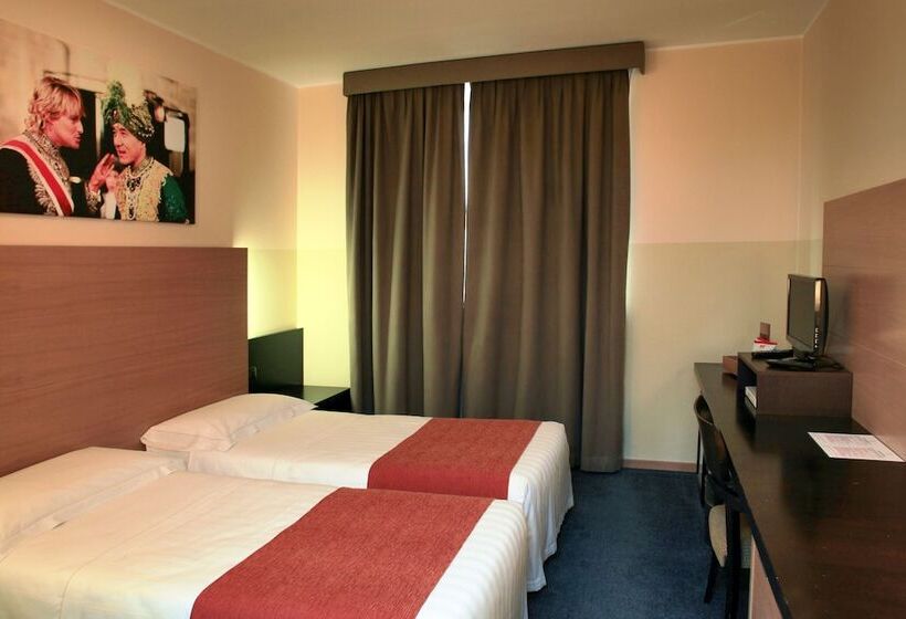Номер Стандарт, B&B HOTEL Milano Cologno Studios