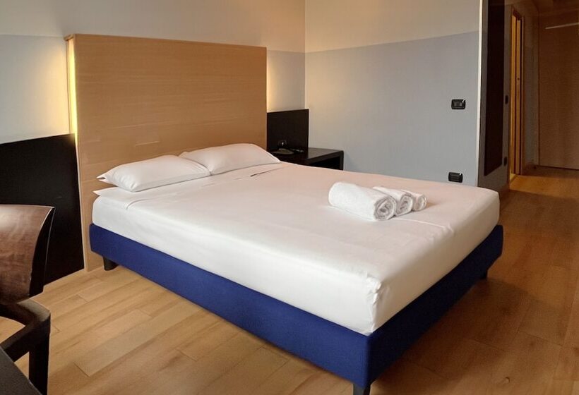 Номер Стандарт, B&B HOTEL Milano Cologno Studios