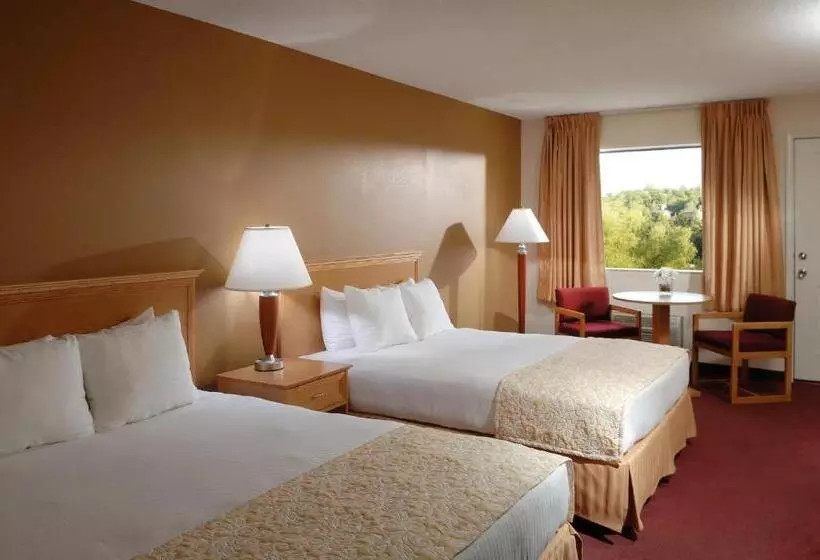اتاق استاندارد, Whispering Hills Inn