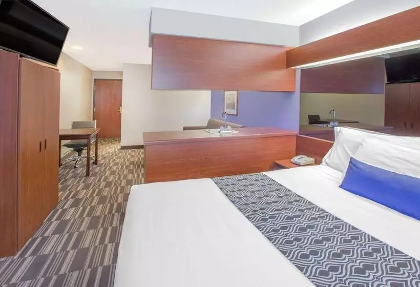 スイート, Microtel Inn And Suites Manistee