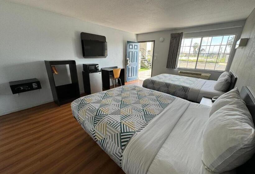 غرفة قياسية لذوى الاحتياجات الخاصة, Motel 6 Delano, Ca