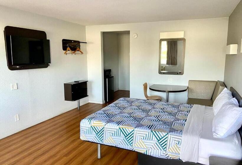 غرفة ديلوكس, Motel 6 Delano, Ca