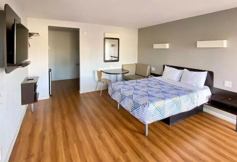 اتاق لوکس, Motel 6 Delano, Ca
