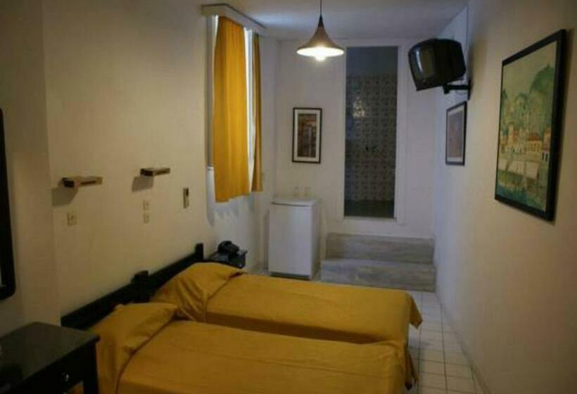 スタンダードルーム, Andrea Pension