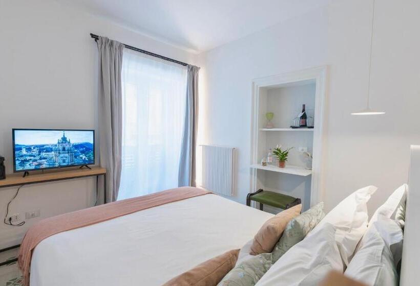 اتاق لوکس, Archè Design Rooms And Suites