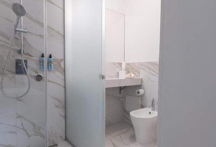 اتاق لوکس, Archè Design Rooms And Suites