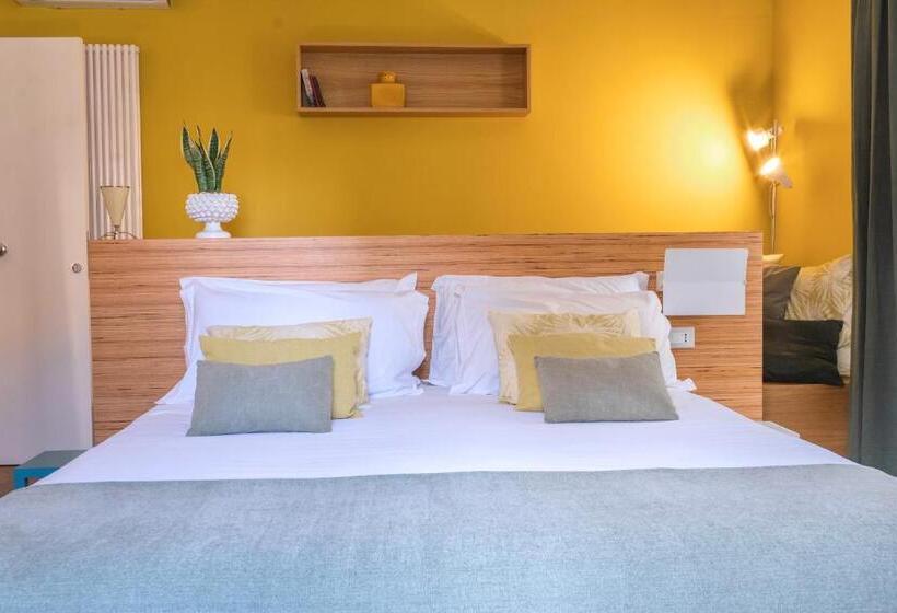 سوییت جونیور, Archè Design Rooms And Suites