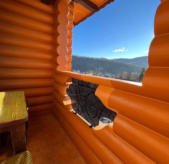 اتاق سوپریور سه تخته, Knyazhyj Dvir