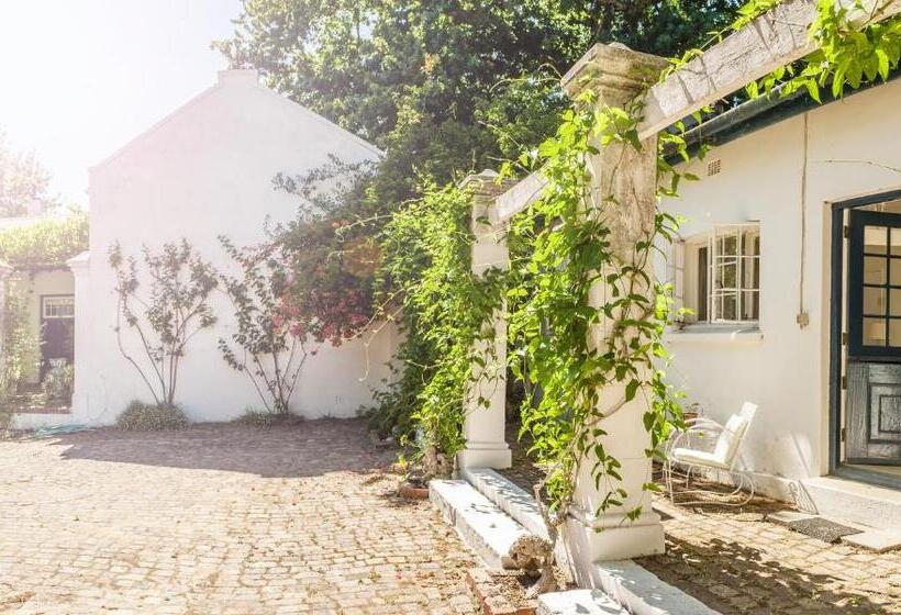 غرفة قياسية, Natte Valleij