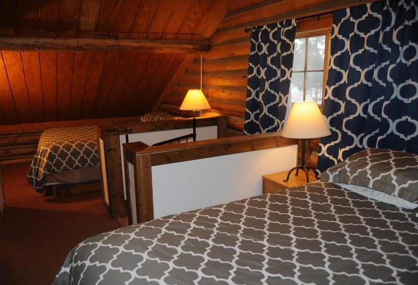 Дом 2 Спальни, Yellowstone Motel   Adults Only   All Rooms Have Kitchens