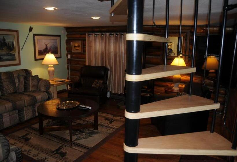 Дом 2 Спальни, Yellowstone Motel   Adults Only   All Rooms Have Kitchens