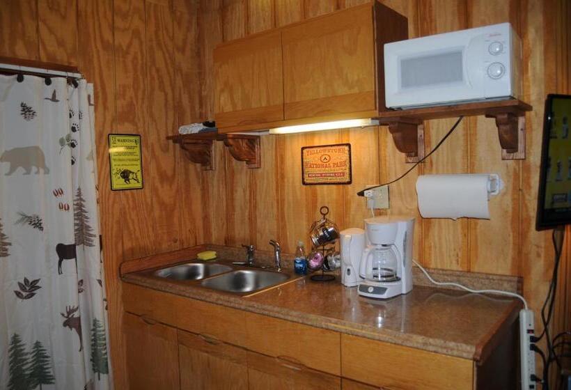 Апартаменты 1 Спальня, Yellowstone Motel   Adults Only   All Rooms Have Kitchens