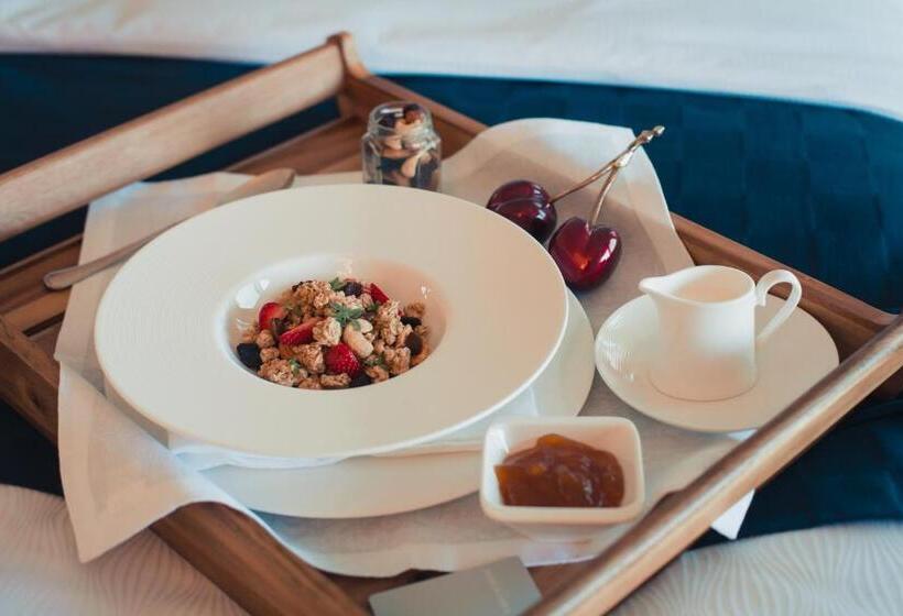 سوییت جونیور اجرایی, Boutique Hotel Vissi D Arte