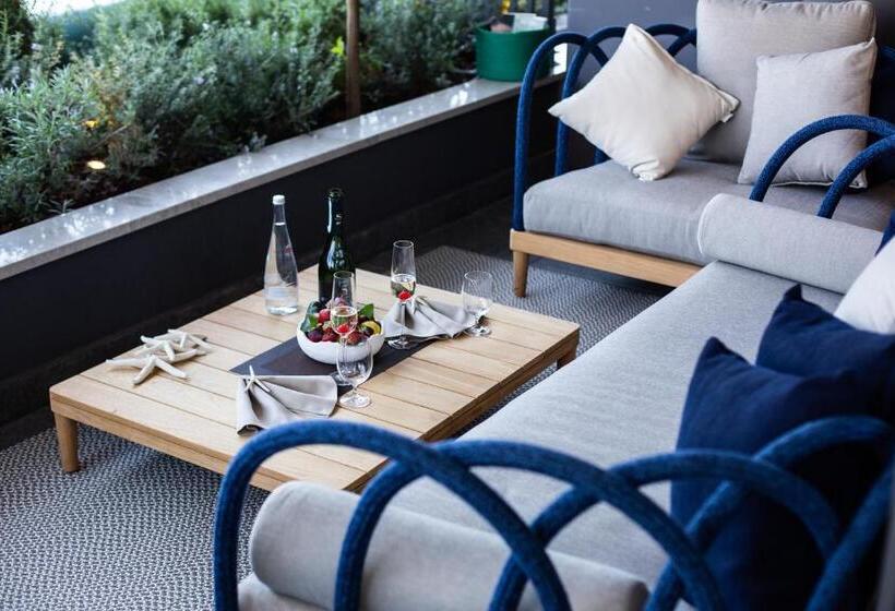 سوییت جونیور اجرایی, Boutique Hotel Vissi D Arte