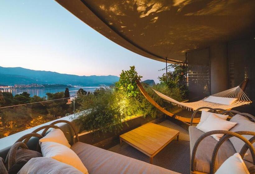 سوییت جونیور اجرایی, Boutique Hotel Vissi D Arte