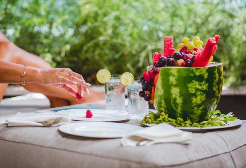 سوئیت اجرایی با چشمانداز دریا, Boutique Hotel Vissi D Arte