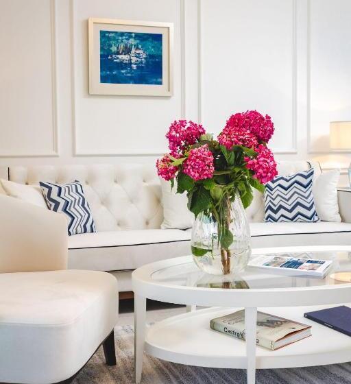 سوئیت اجرایی با چشمانداز دریا, Boutique Hotel Vissi D Arte