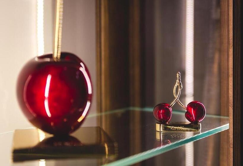 سوئیت پرزیدنت, Boutique Hotel Vissi D Arte