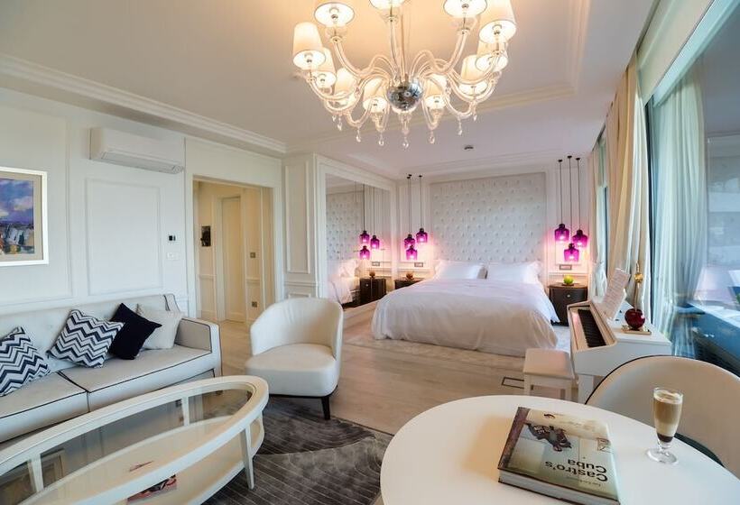 سوئیت پرزیدنت, Boutique Hotel Vissi D Arte