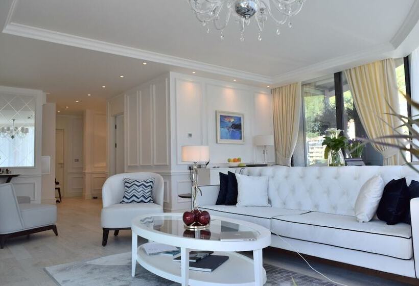 سوئیت ریاست جمهوری 2 خوابه, Boutique Hotel Vissi D Arte