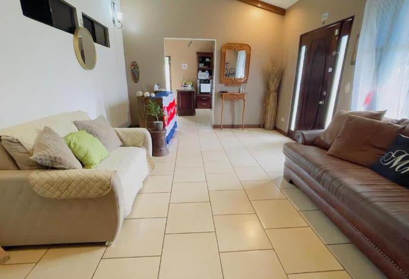 Номер Deluxe Кровать Кинг, Around Juan Santa María