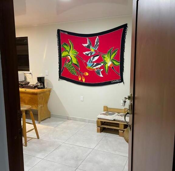 Номер Стандарт, Around Juan Santa María