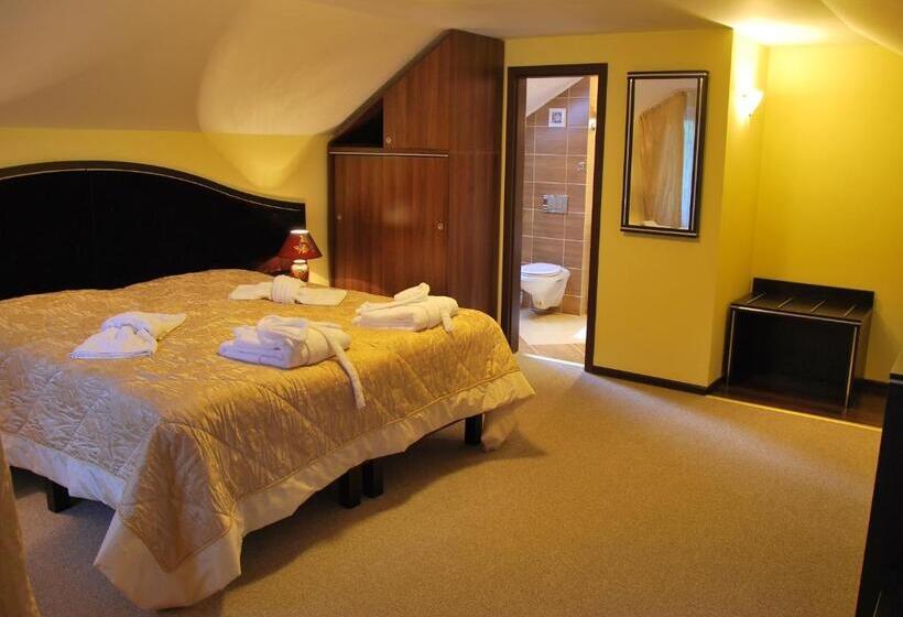 标准三人间, Penzión Kolibrík