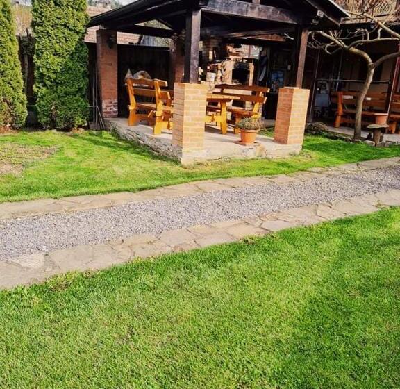 침실 1개 주택, Pensiunea Otilia